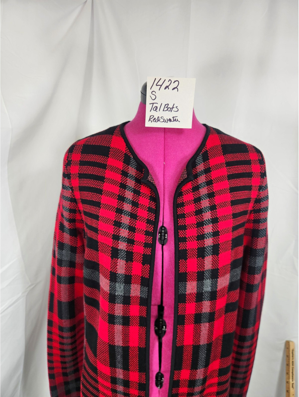 Talbots Red Black Gray Plaid Knit Round Neck Button Pocket Cardigan Sweater S